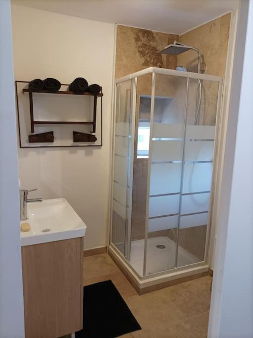 L Atelier De Raymond Aparthotel Verfeuil Exteriör bild